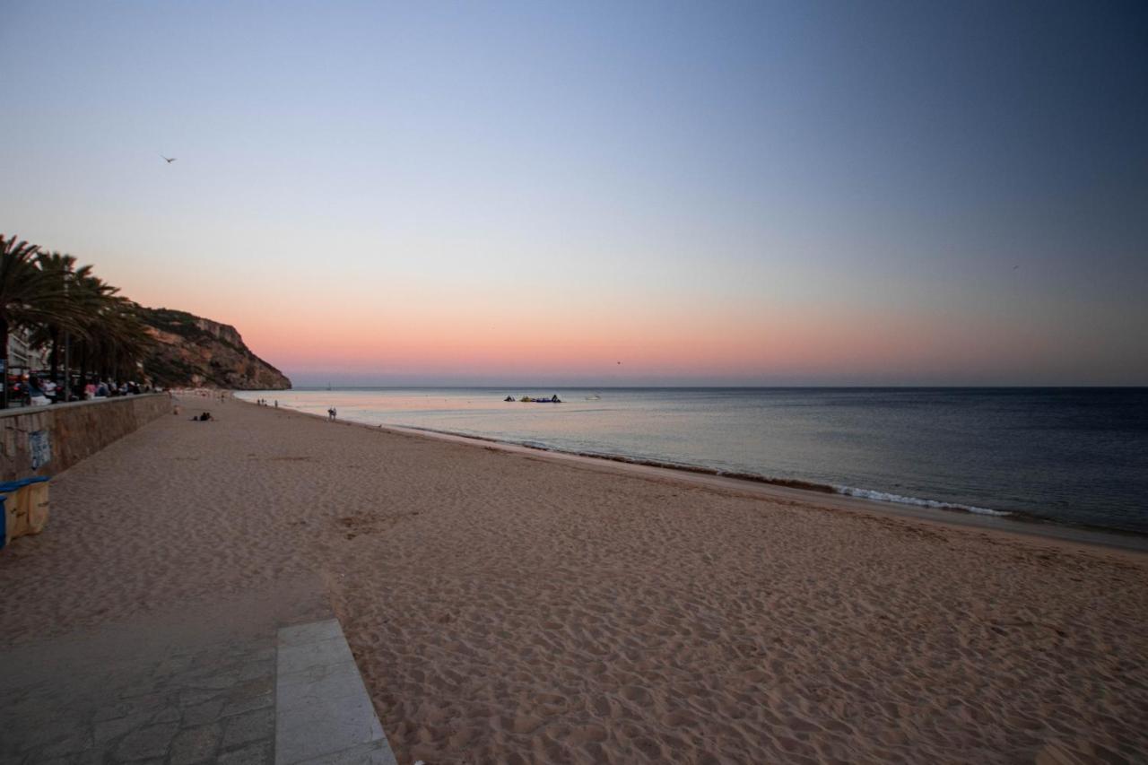 Lovely Sea View Apartment Sesimbra Exteriör bild